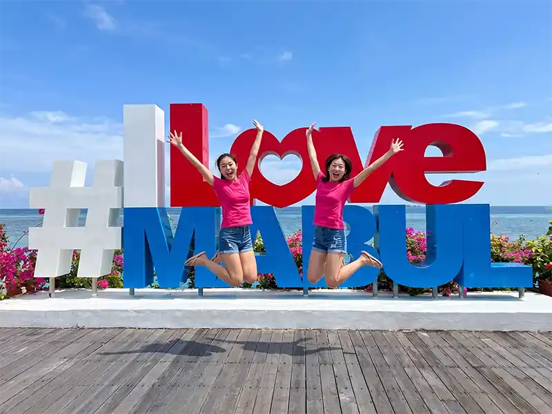 Snorkeling at Mabul and Kapalai to see green sea turtles with Mussah Poteh Resort